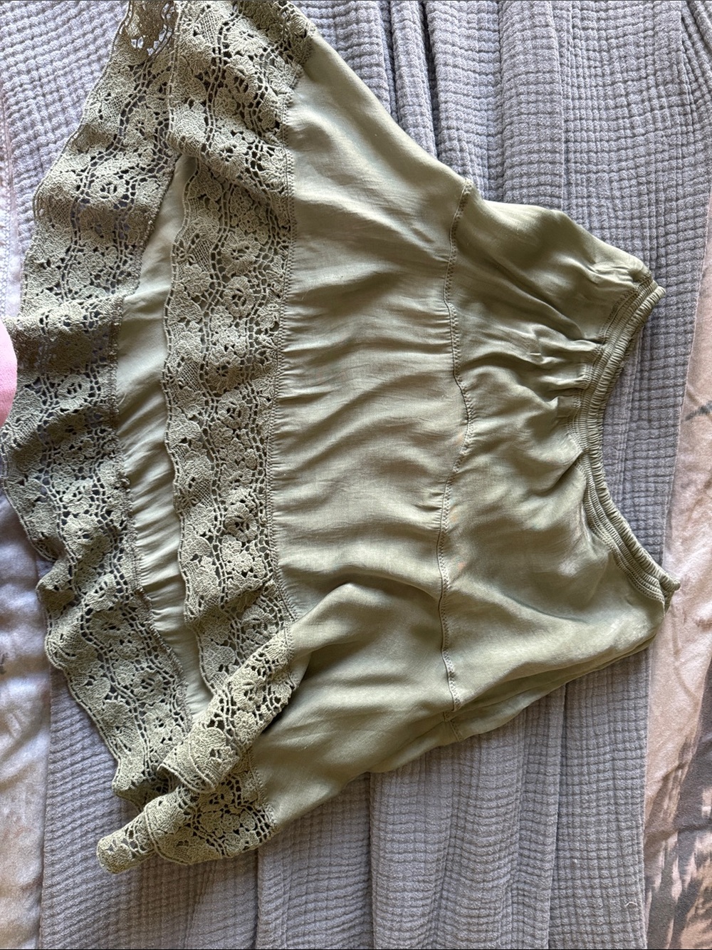 Free People Women's Olive Green Lace-Trim Peasant high/low skirt/slip